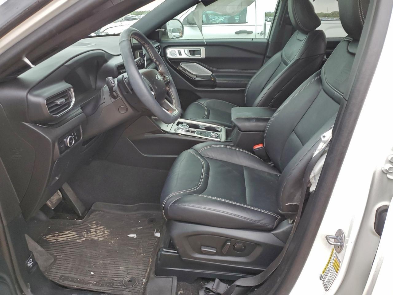 2023 Ford Explorer St - Image 7