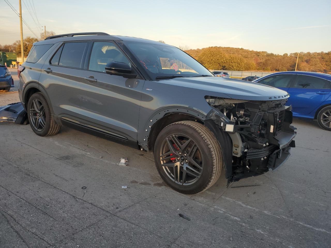 2025 Ford Explorer St-Line - Фото 4