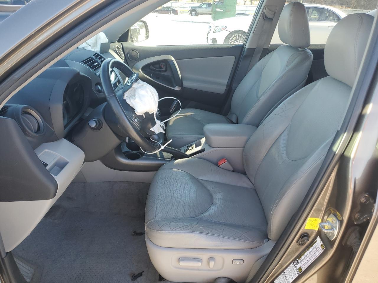 2011 Toyota Rav4 Limited - Image 7