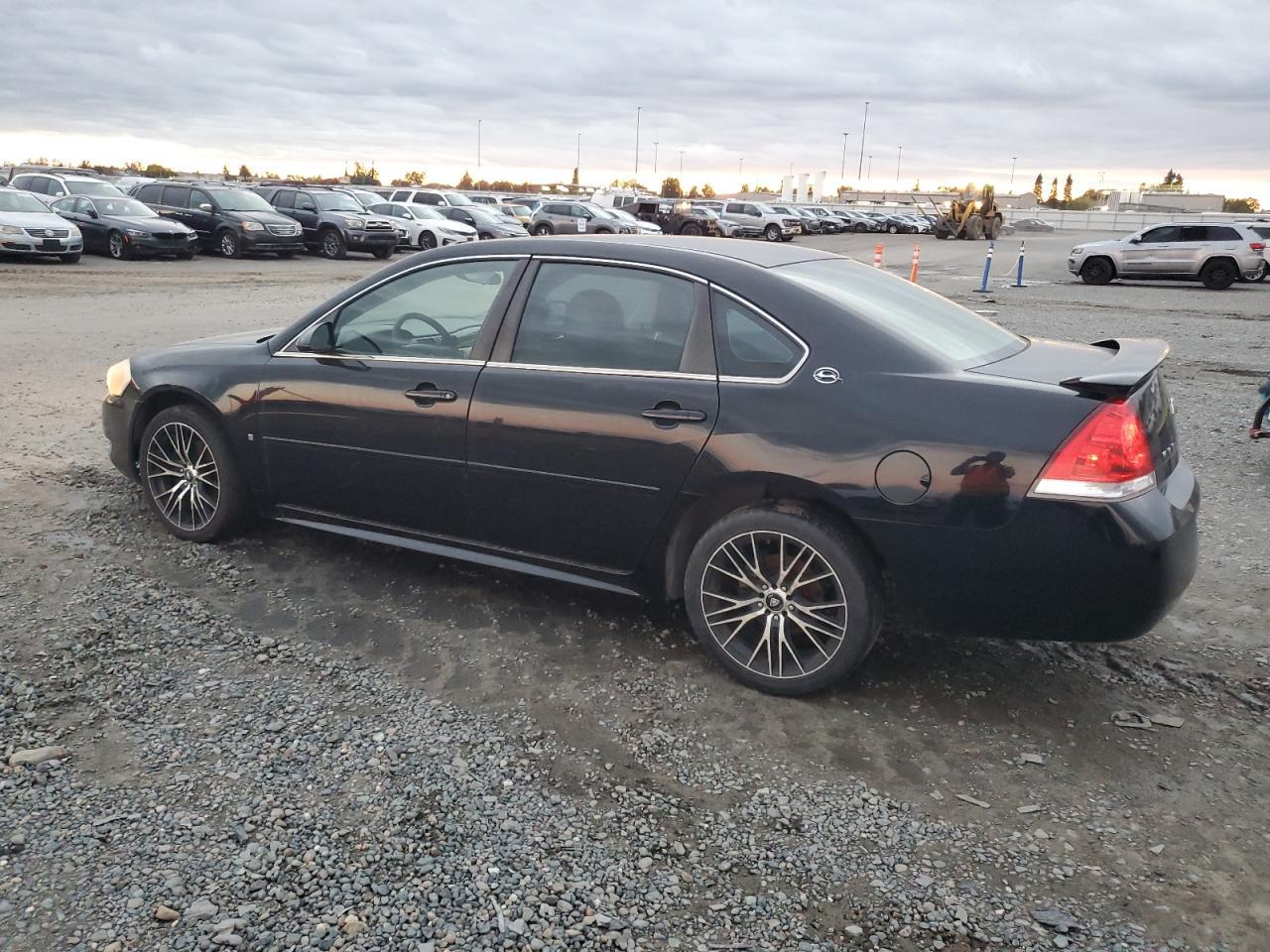 2009 Chevrolet Impala 1Lt - Image 2