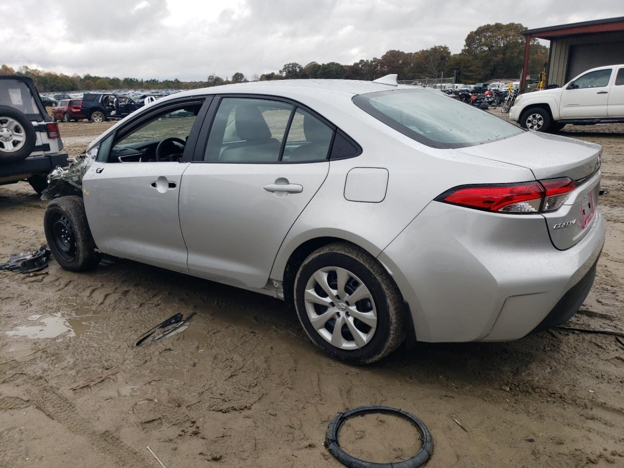 2025 Toyota Corolla Le - Фото 2