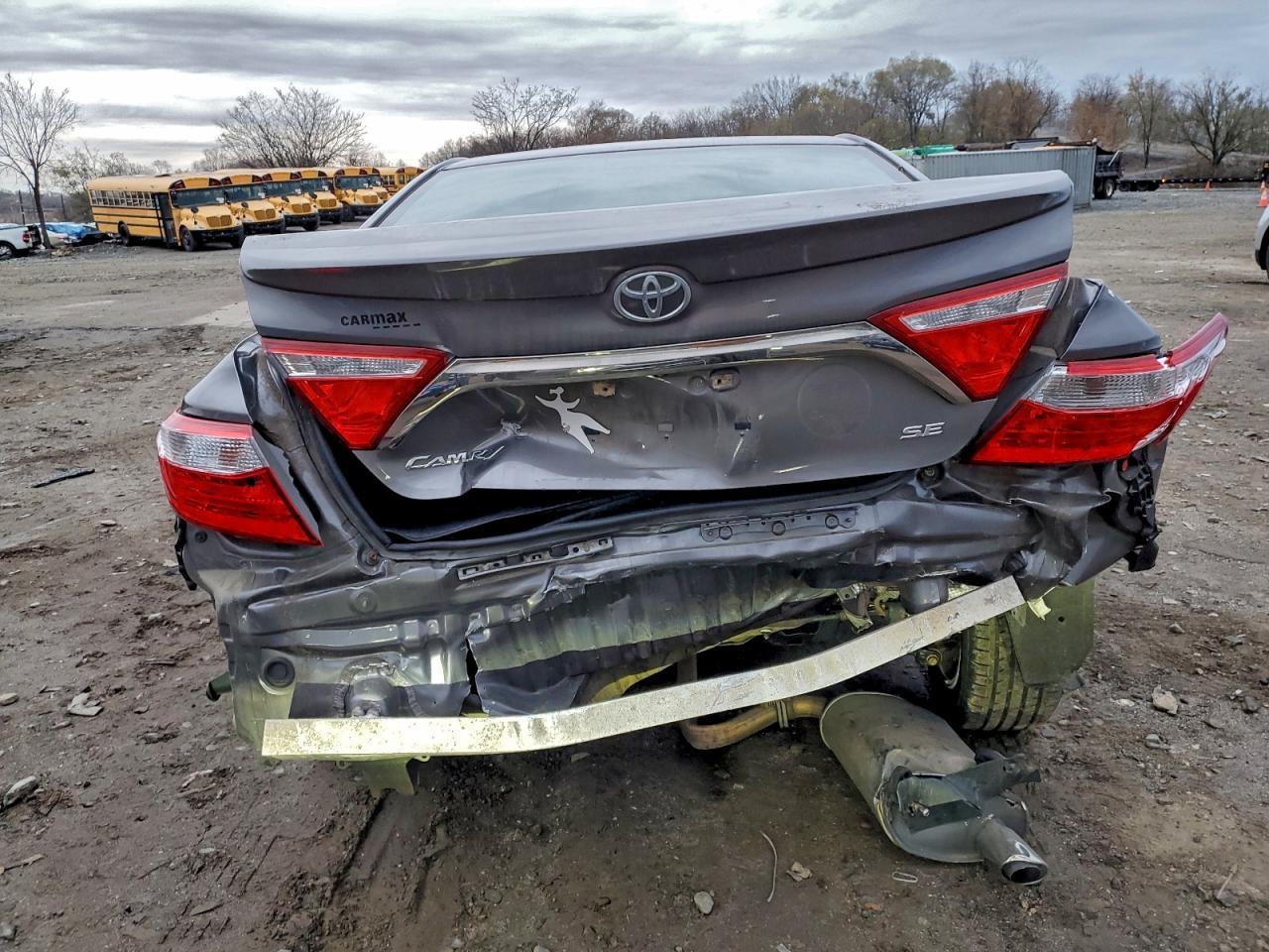 2015 Toyota Camry Le - Фото 6