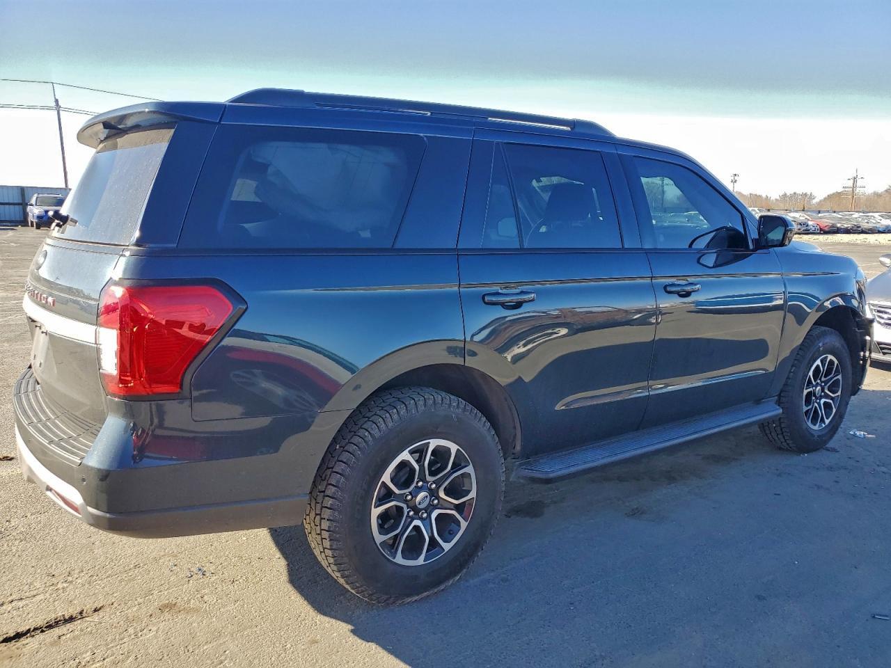 2024 Ford Expedition Xlt - Фото 3