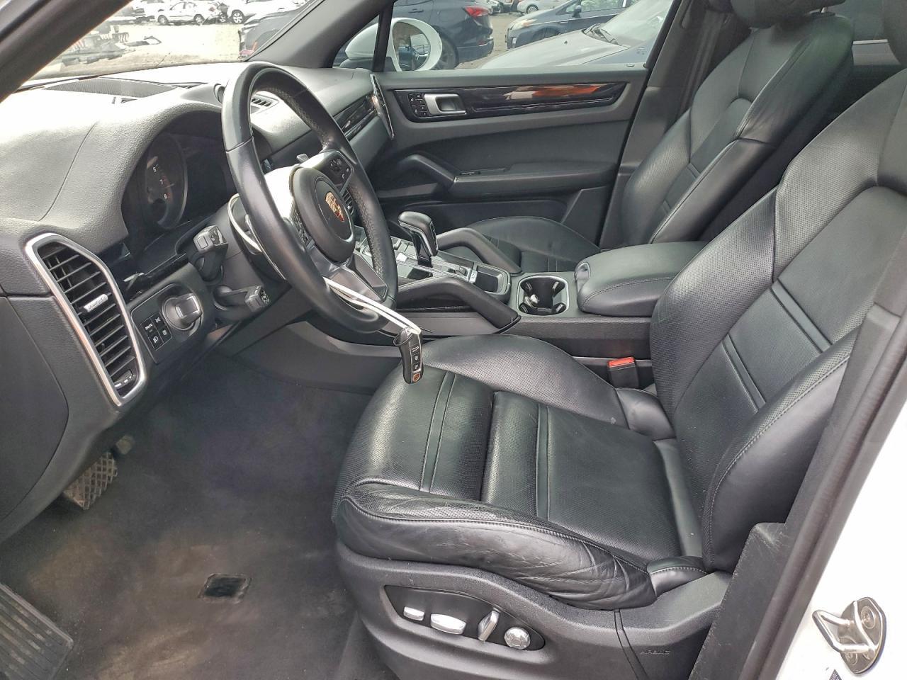 2022 Porsche Cayenne - Фото 7