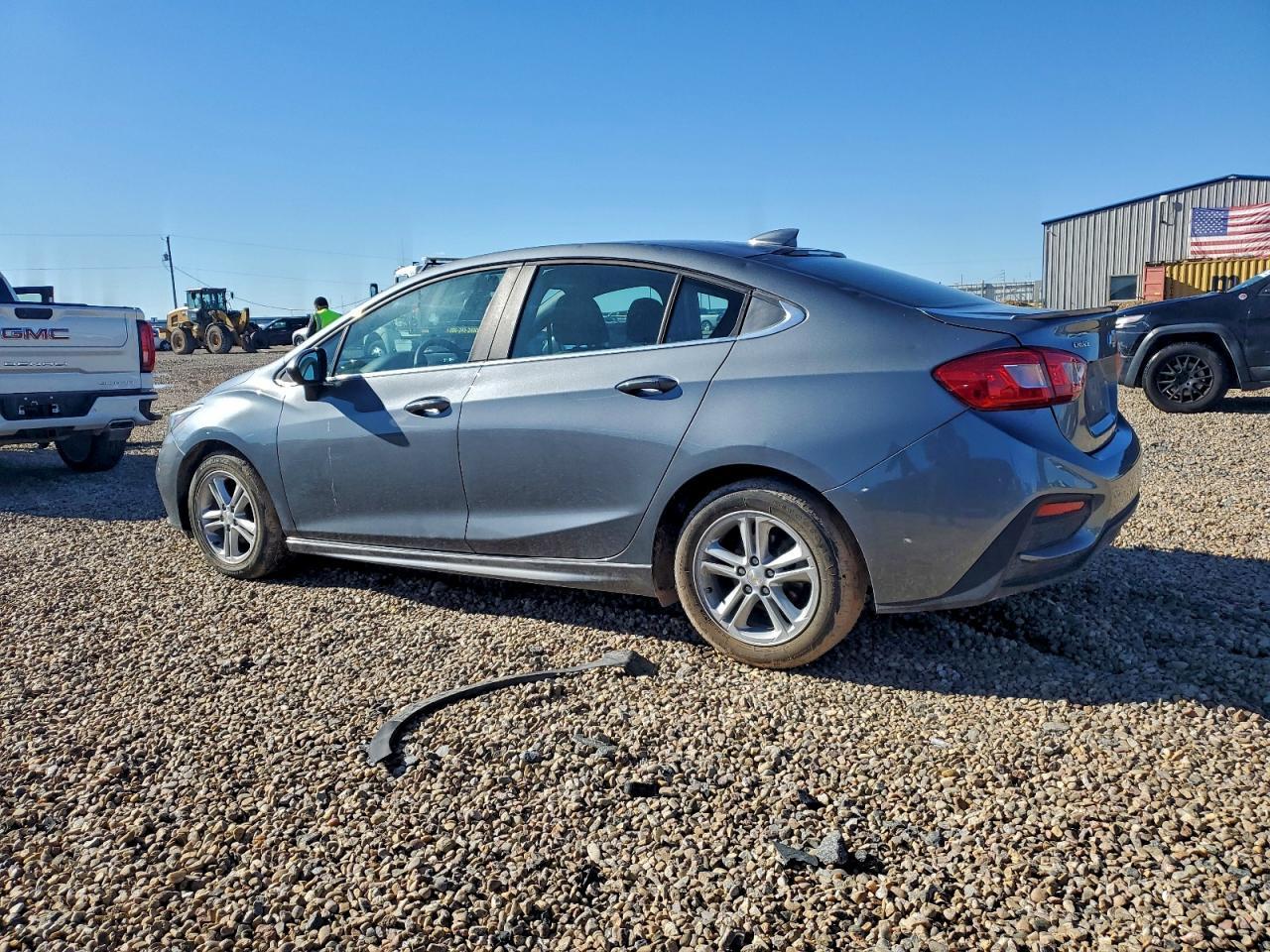 2018 Chevrolet Cruze Lt - Фото 2