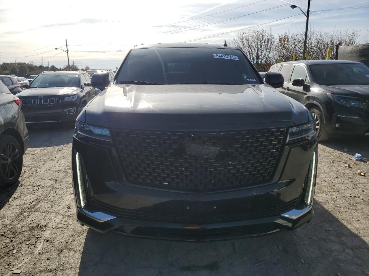 2023 Cadillac Escalade Premium Luxury - Image 5