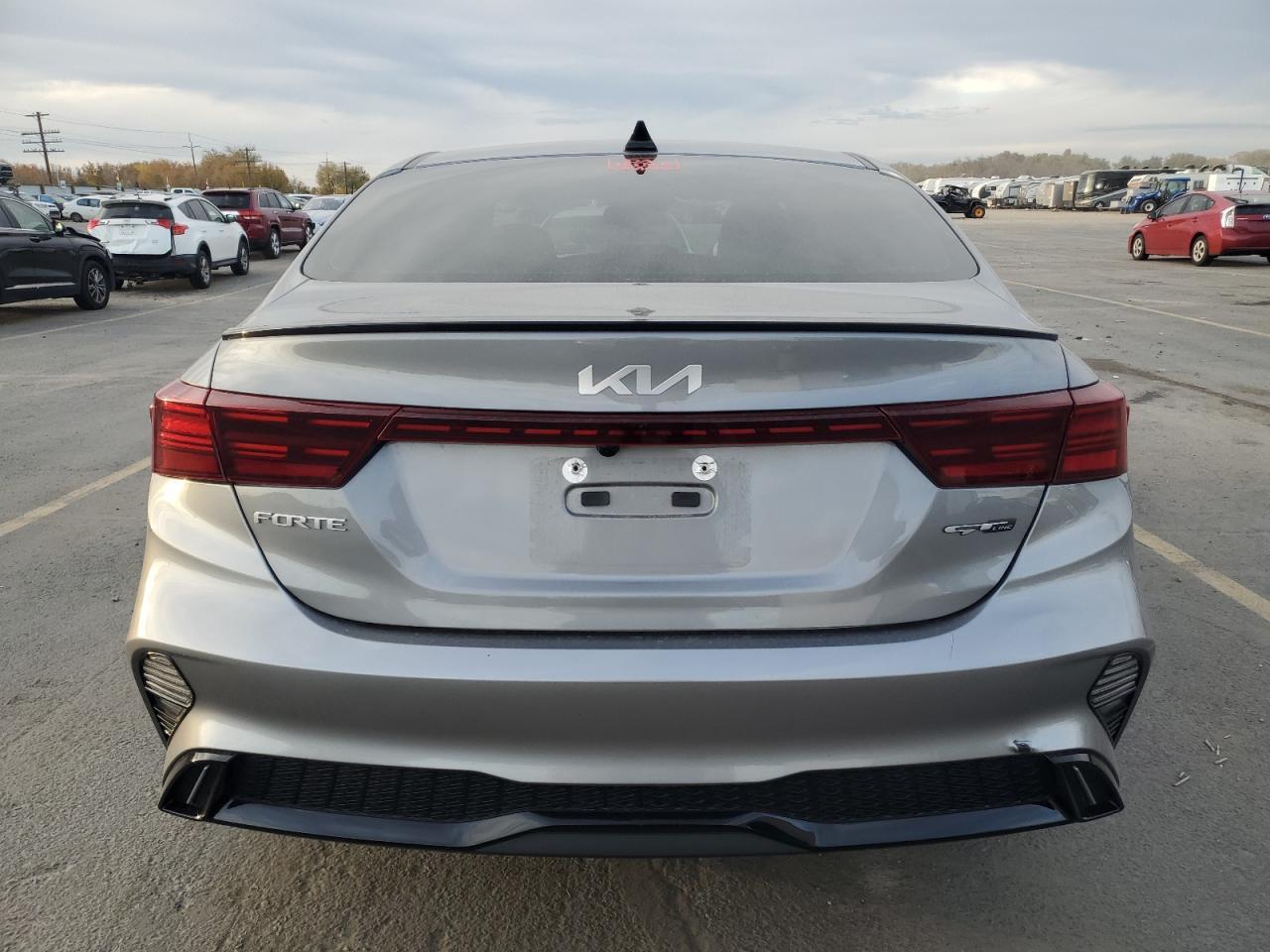 2024 Kia Forte Gt Line - Фото 6