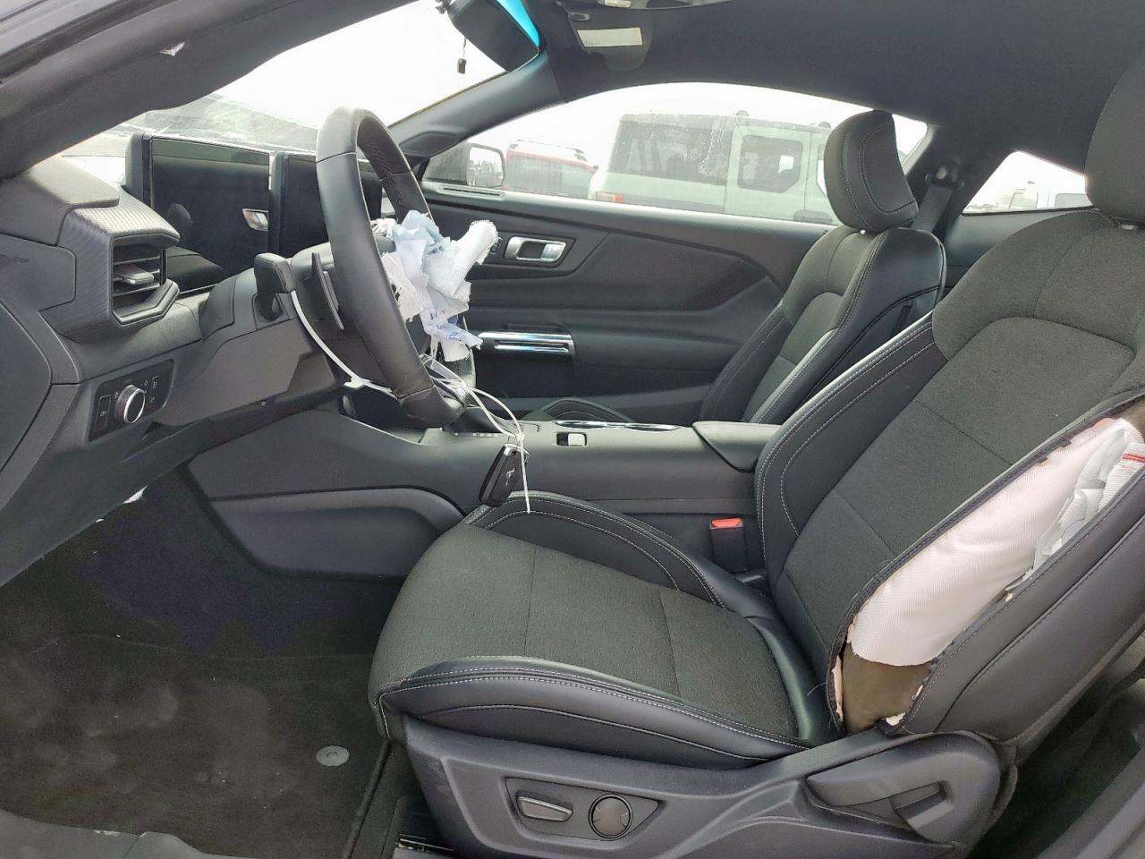 2025 Ford Mustang Gt - Фото 7