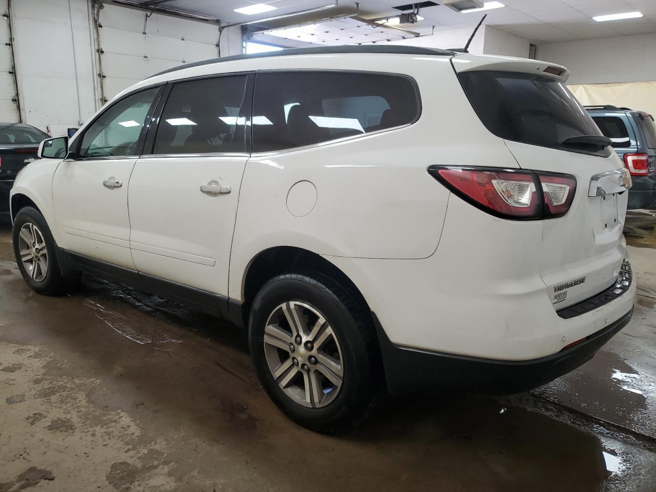 2017 Chevrolet Traverse Lt - Image 2