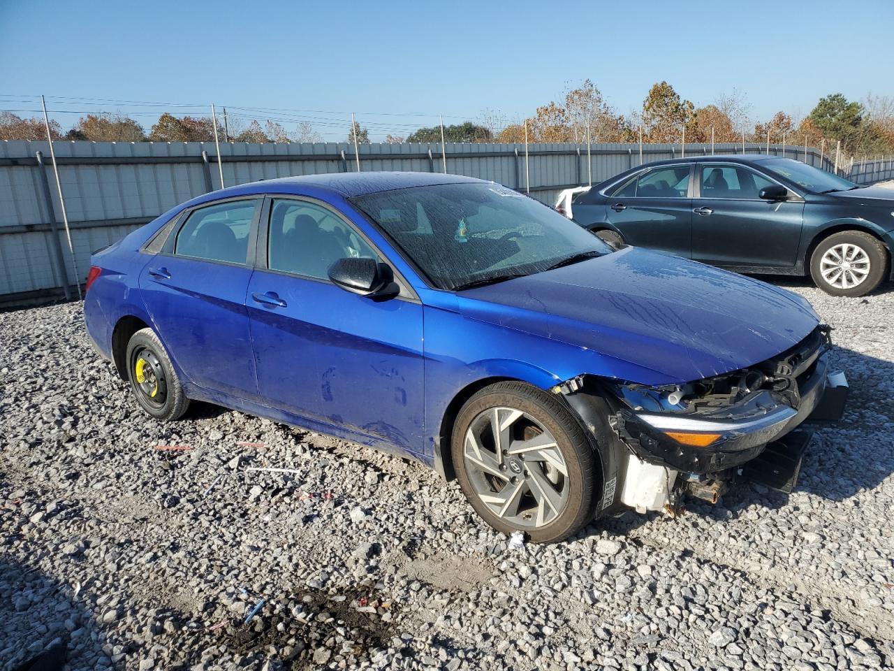 2025 Hyundai Elantra Sel Sport - Image 4