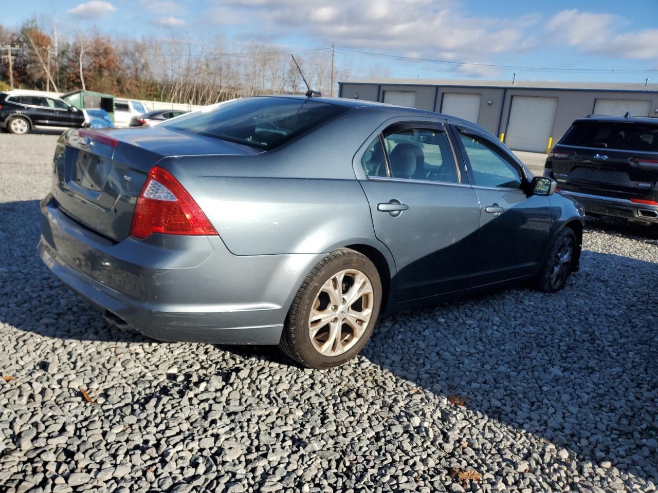 2012 Ford Fusion Se - Фото 3