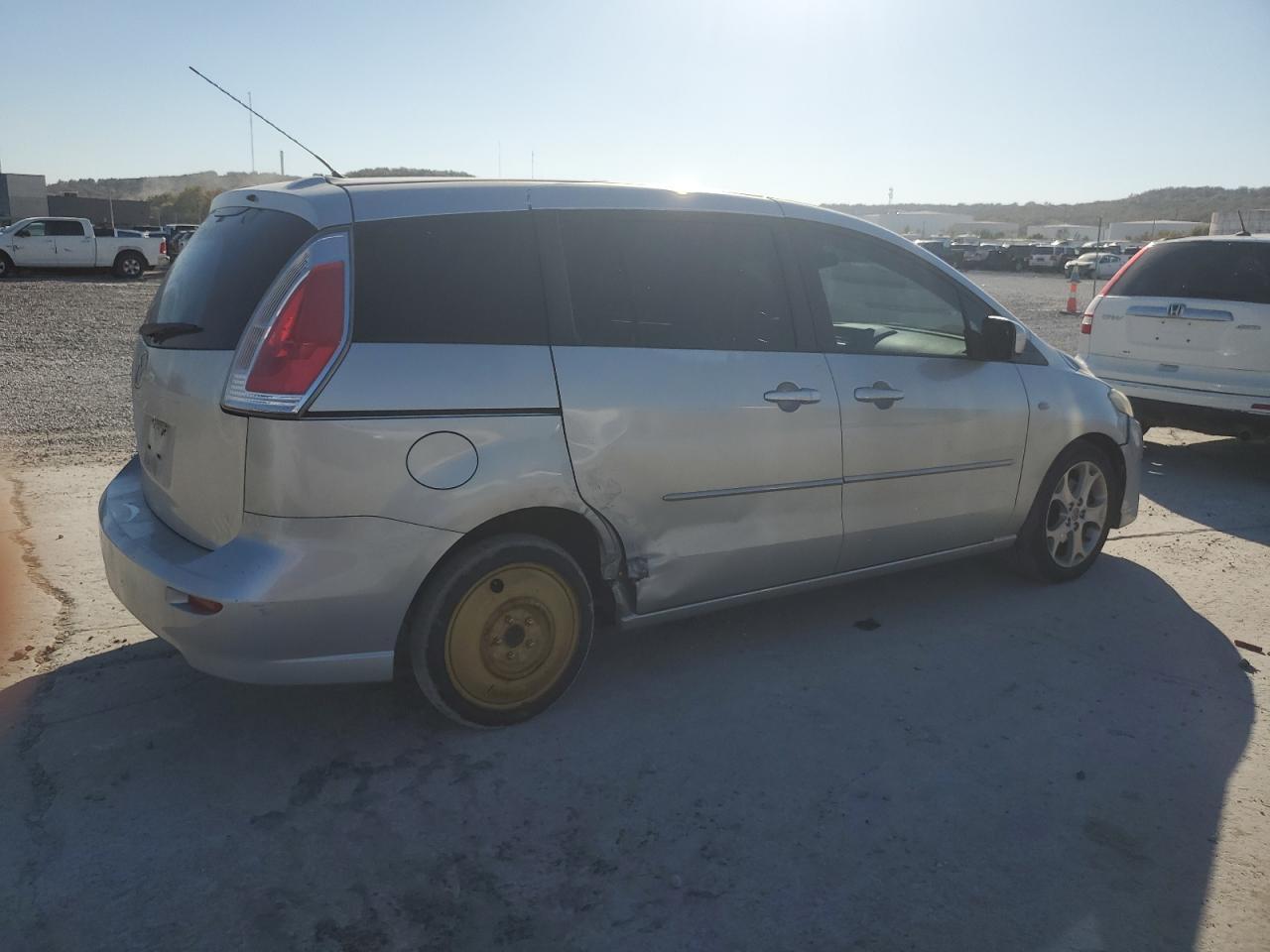 2009 Mazda 5 - Image 3