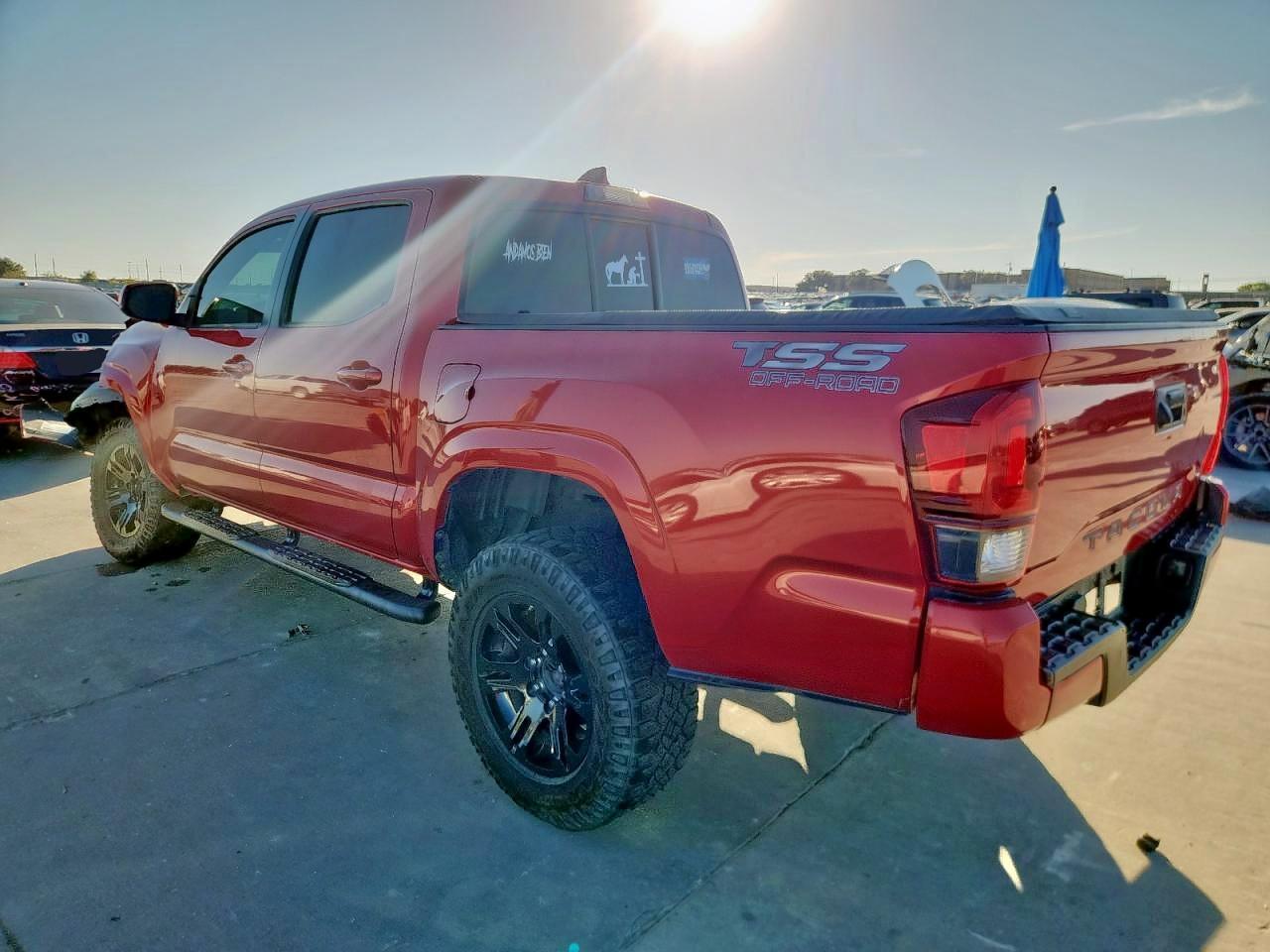 2021 Toyota Tacoma Double Cab - Фото 2