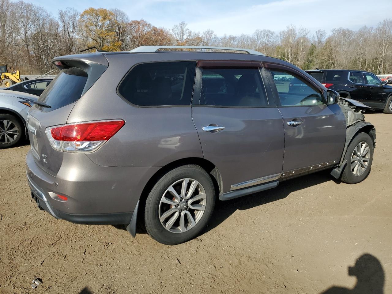 2013 Nissan Pathfinder S - Фото 3