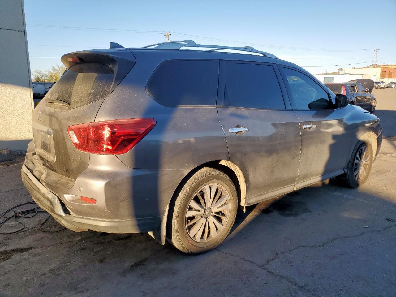 2020 Nissan Pathfinder S - Image 3