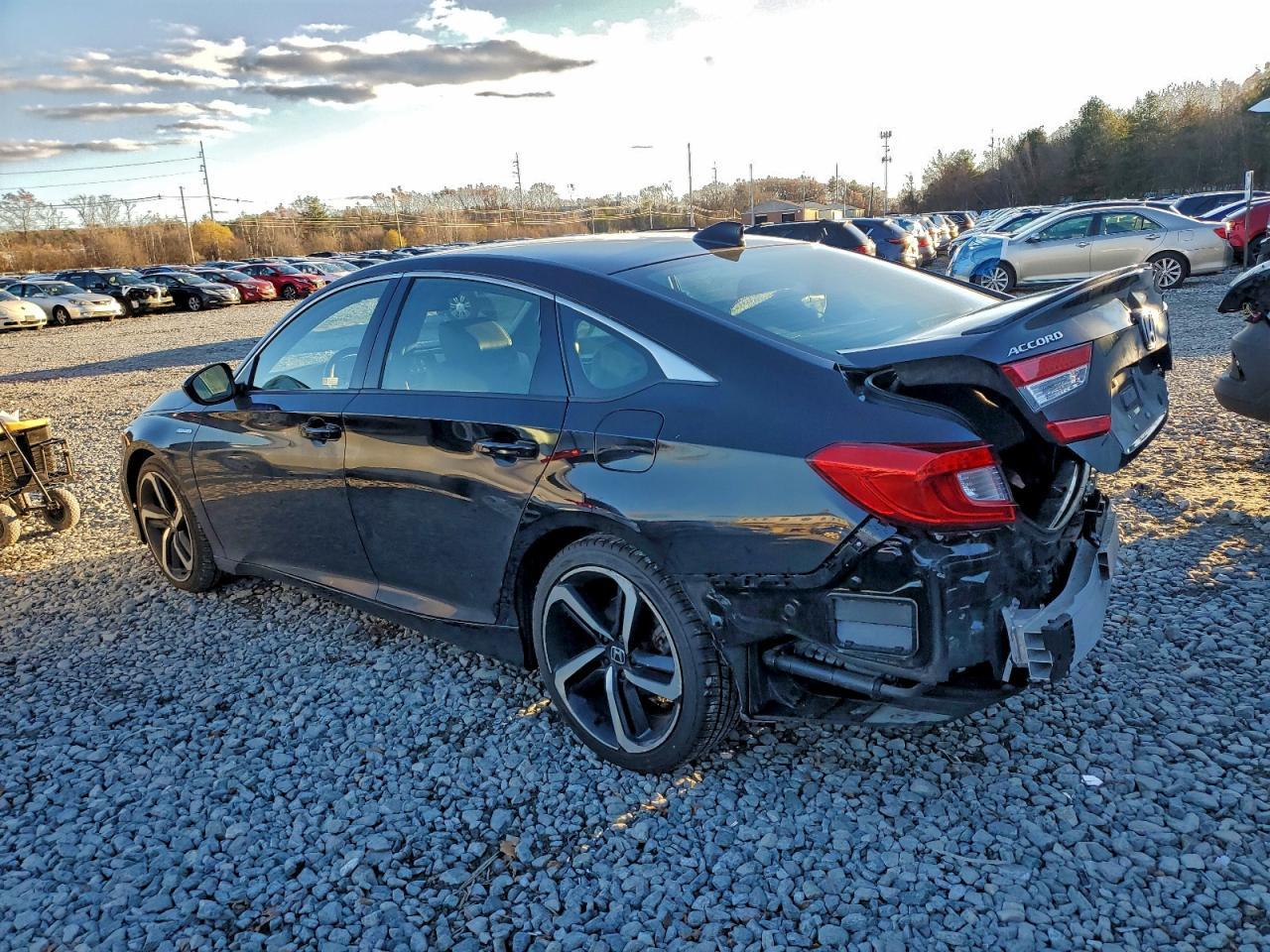 2022 Honda Accord Hybrid Sport - Фото 2