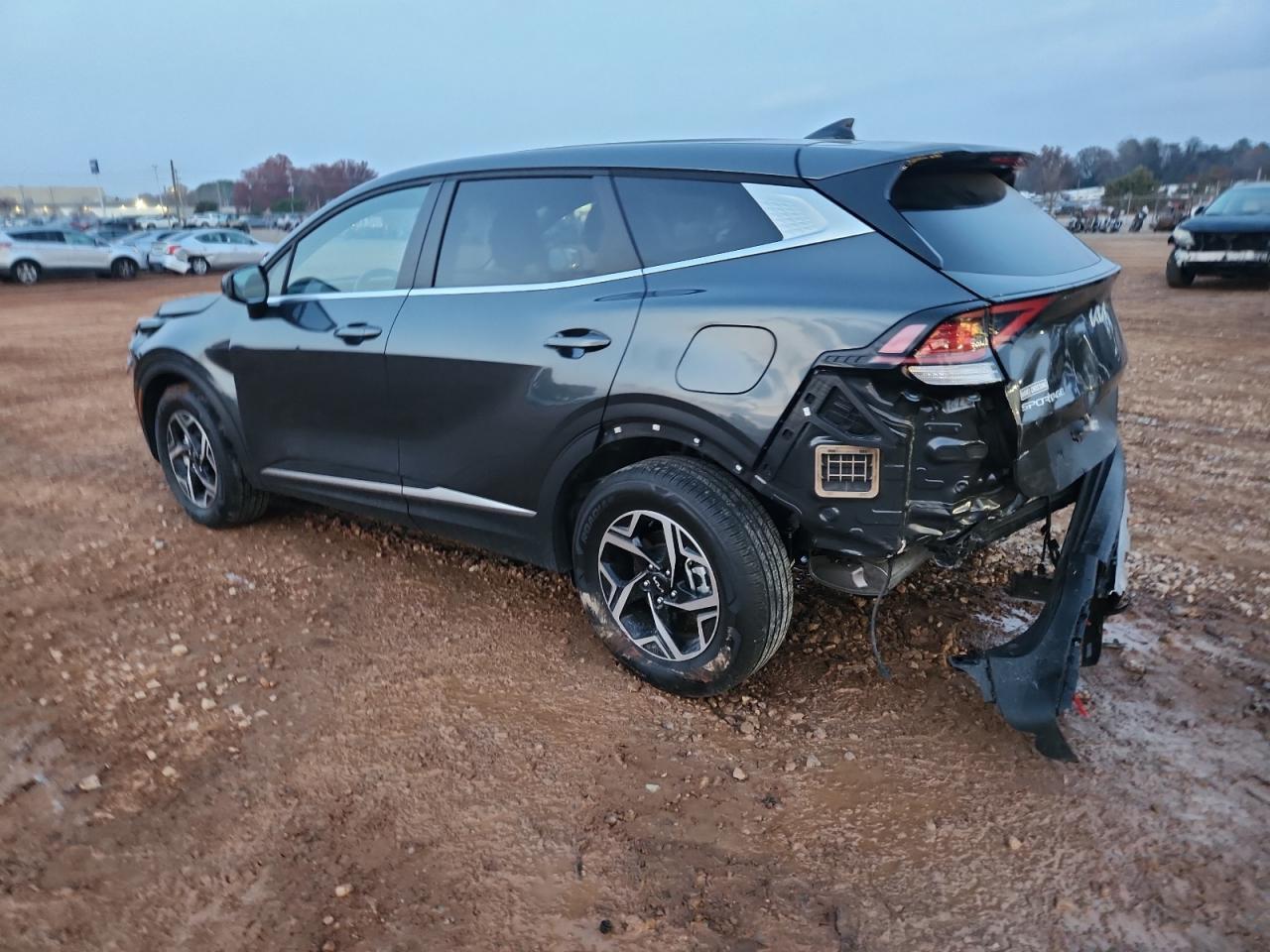 2024 Kia Sportage Lx - Image 2