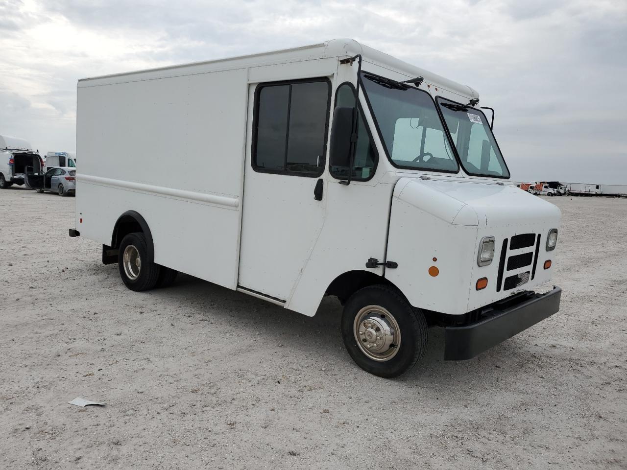 2016 Ford E350 Delivery Van - Фото 4