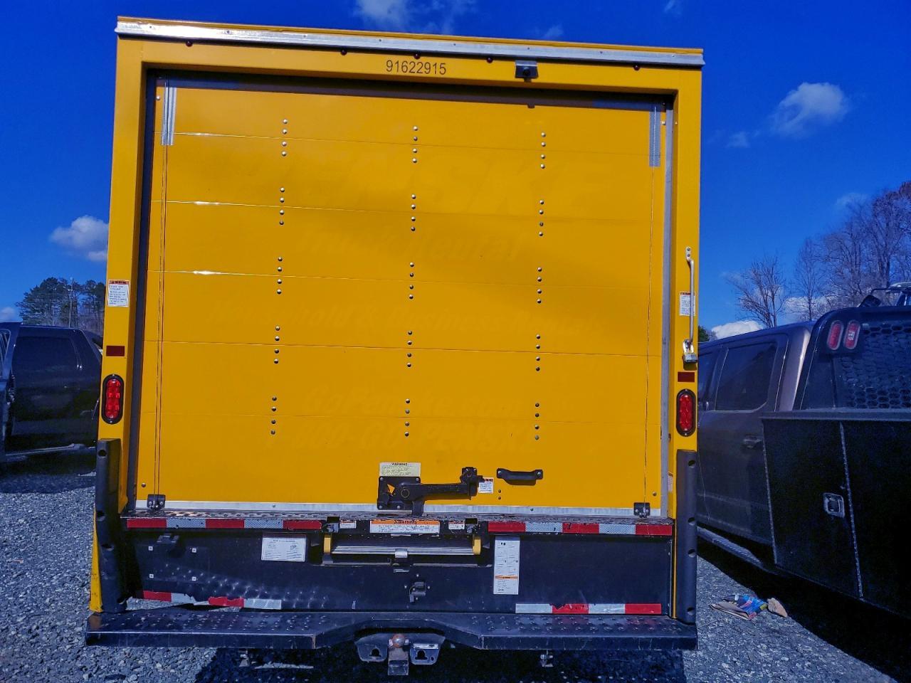 2023 Ford Econoline - Box Truck - Фото 6