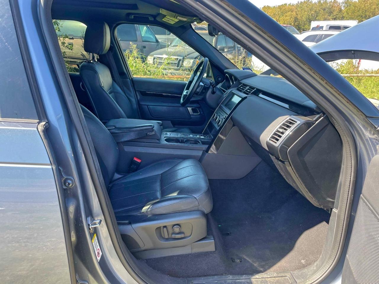 2020 Land Rover Discovery Se - Фото 5