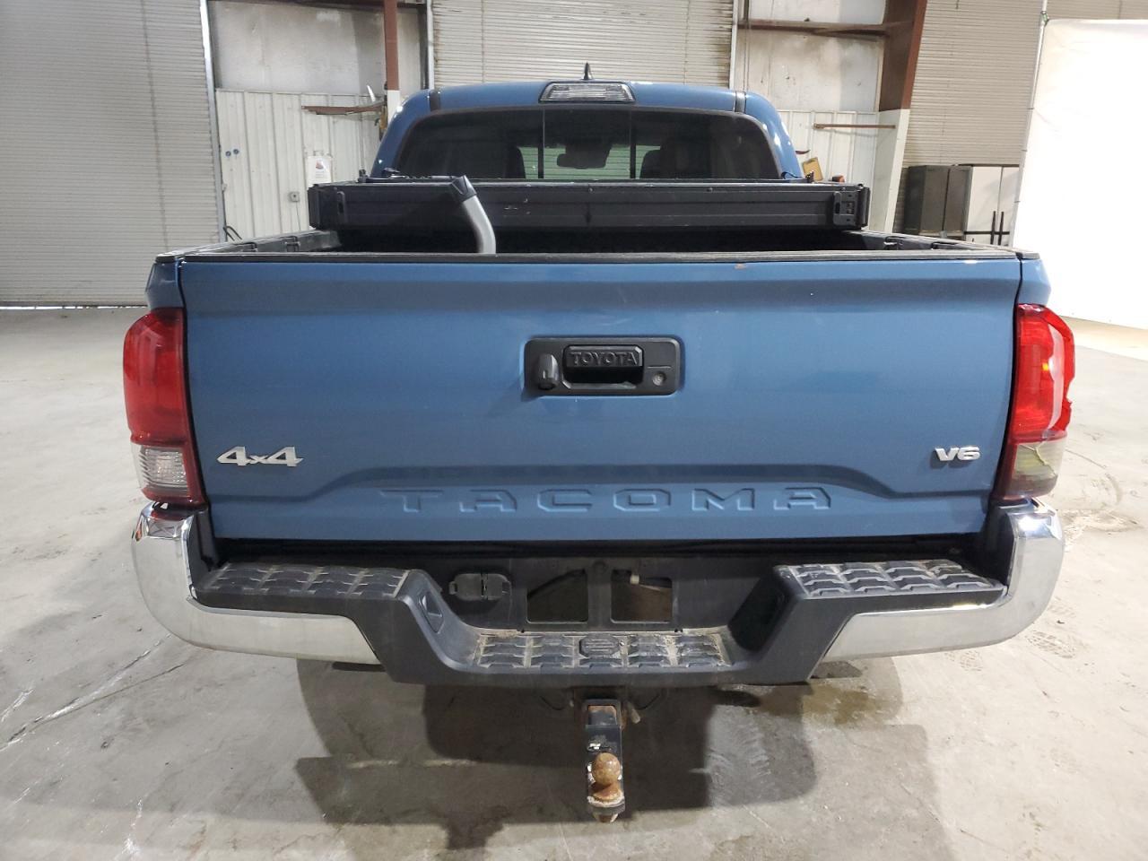 2019 Toyota Tacoma - Image 6