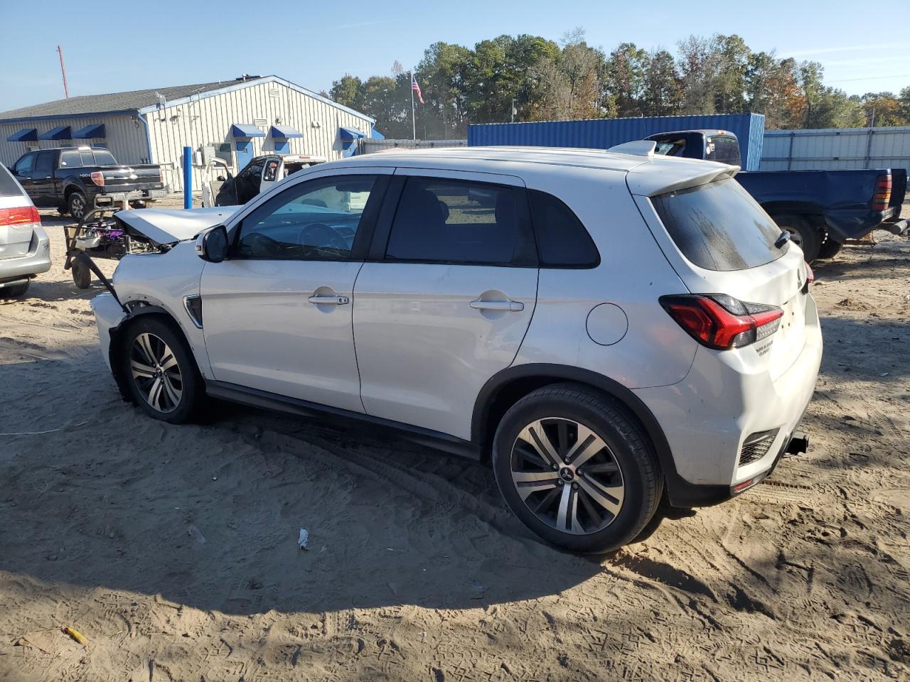 2020 Mitsubishi Outlander Sport Es - Фото 2