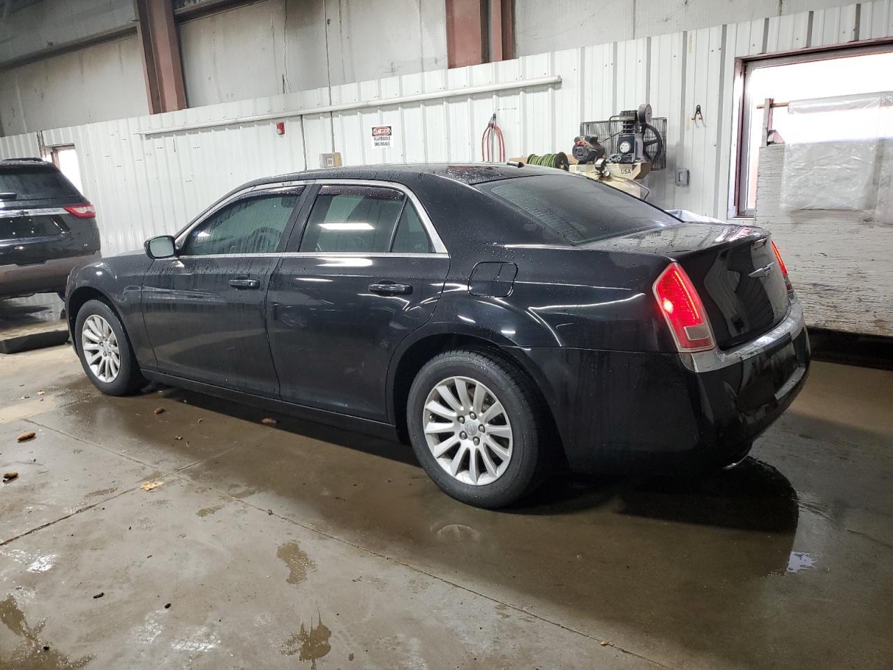 2012 Chrysler 300 - Image 2