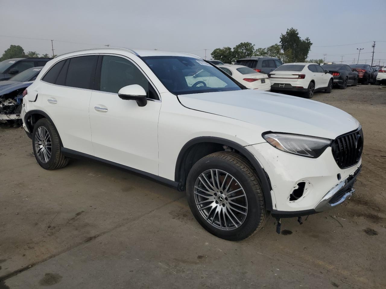 2025 Mercedes-Benz Glc 300 - Фото 4