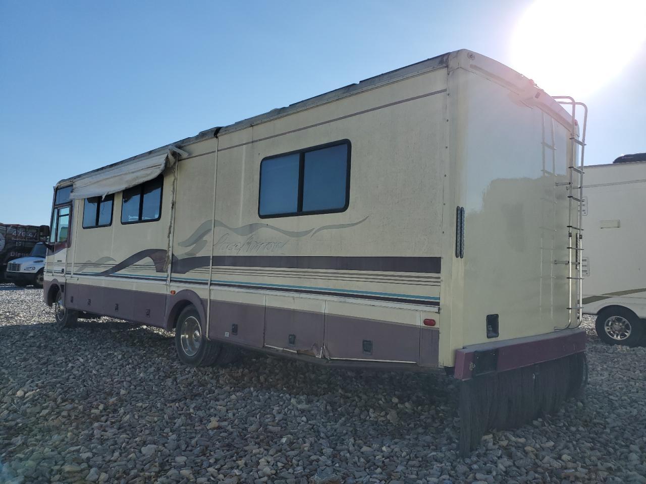 1999 Ford Motorhome Chassis Recreational Vehicle - Image 3