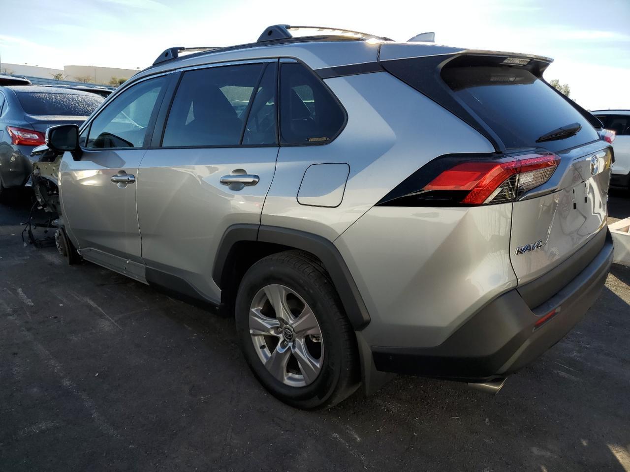 2025 Toyota Rav4 Xle - Фото 2