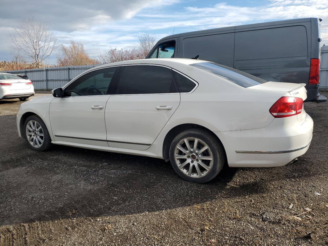 2015 Volkswagen Passat Sel - Фото 2