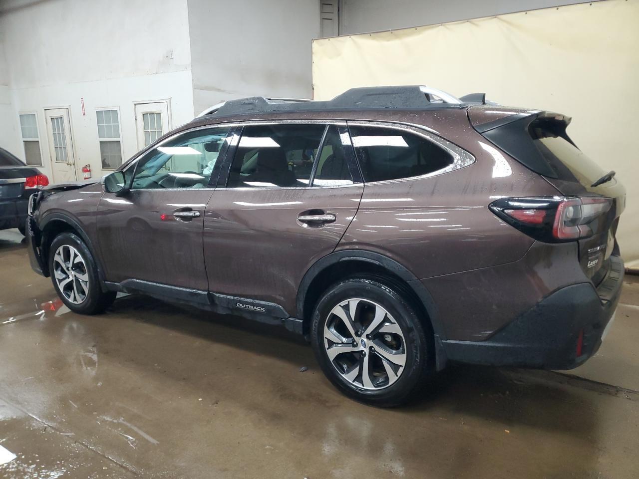 2020 Subaru Outback Touring - Фото 2