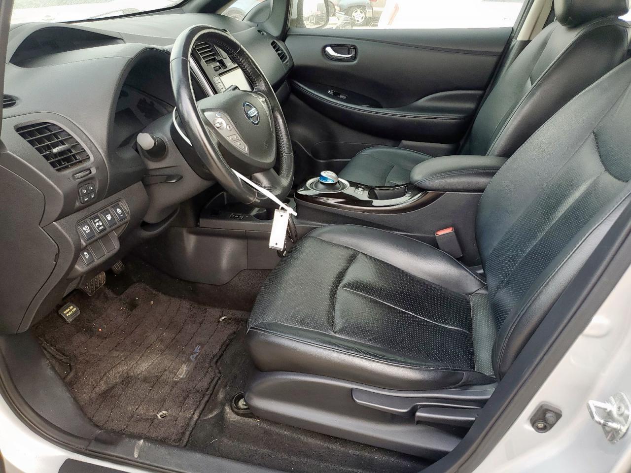 2013 Nissan Leaf S - Фото 7