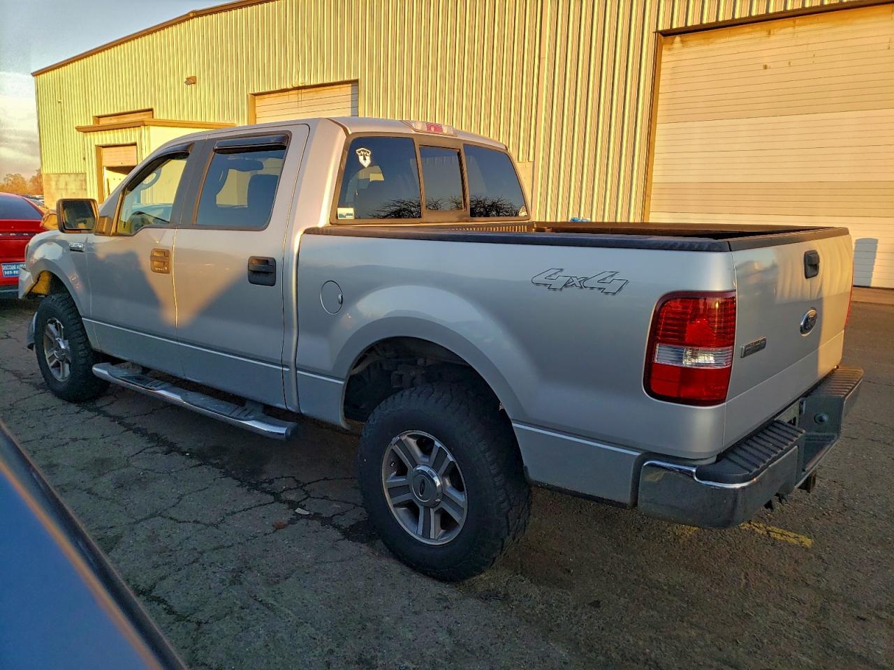 2005 Ford F150 Supercrew - Фото 2