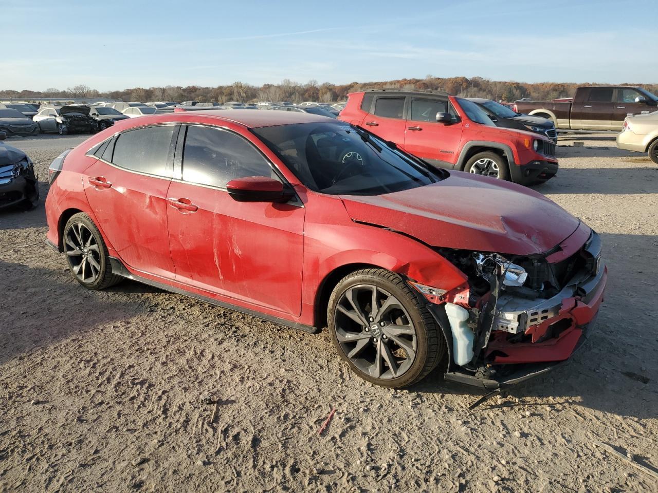 2018 Honda Civic Sport - Image 4