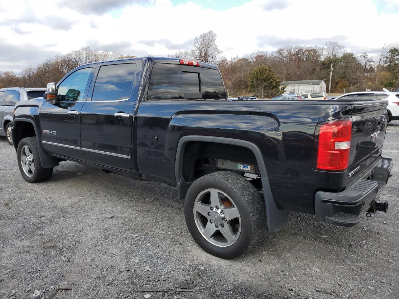 2016 GMC Sierra K2500 Slt - Image 2