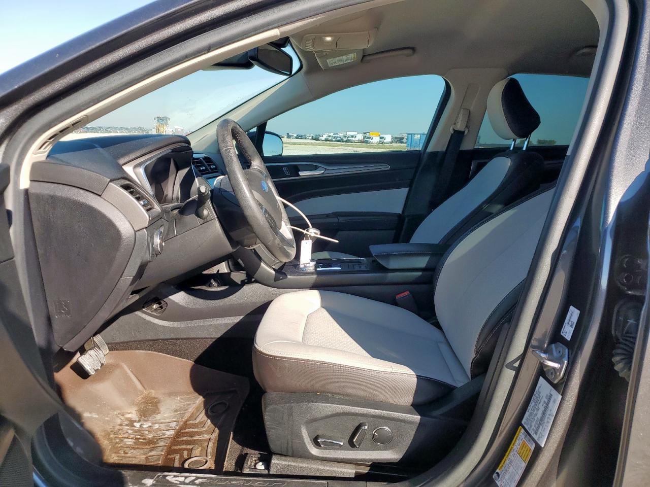 2020 Ford Fusion Se - Image 7