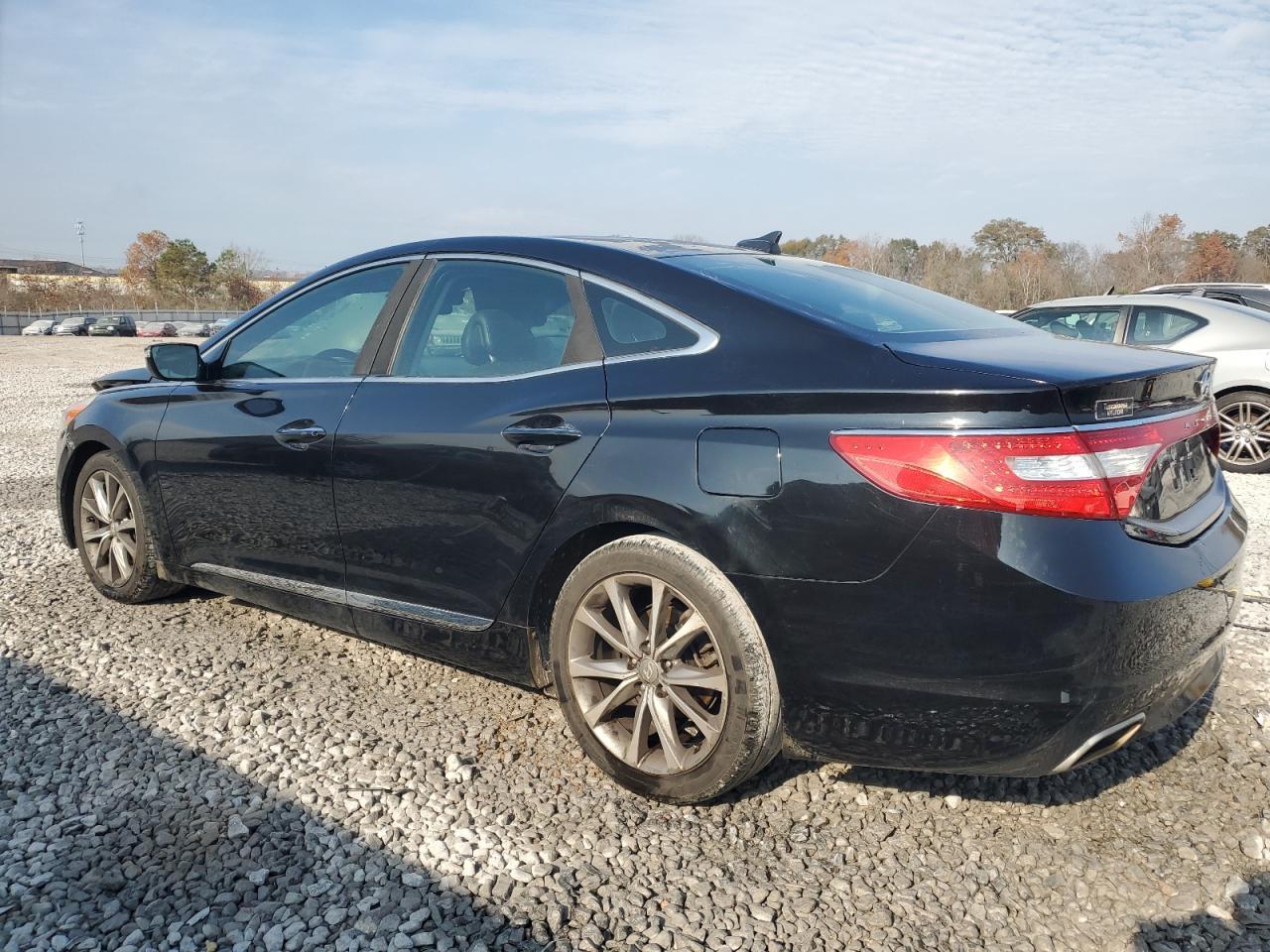 2017 Hyundai Azera Base - Image 2