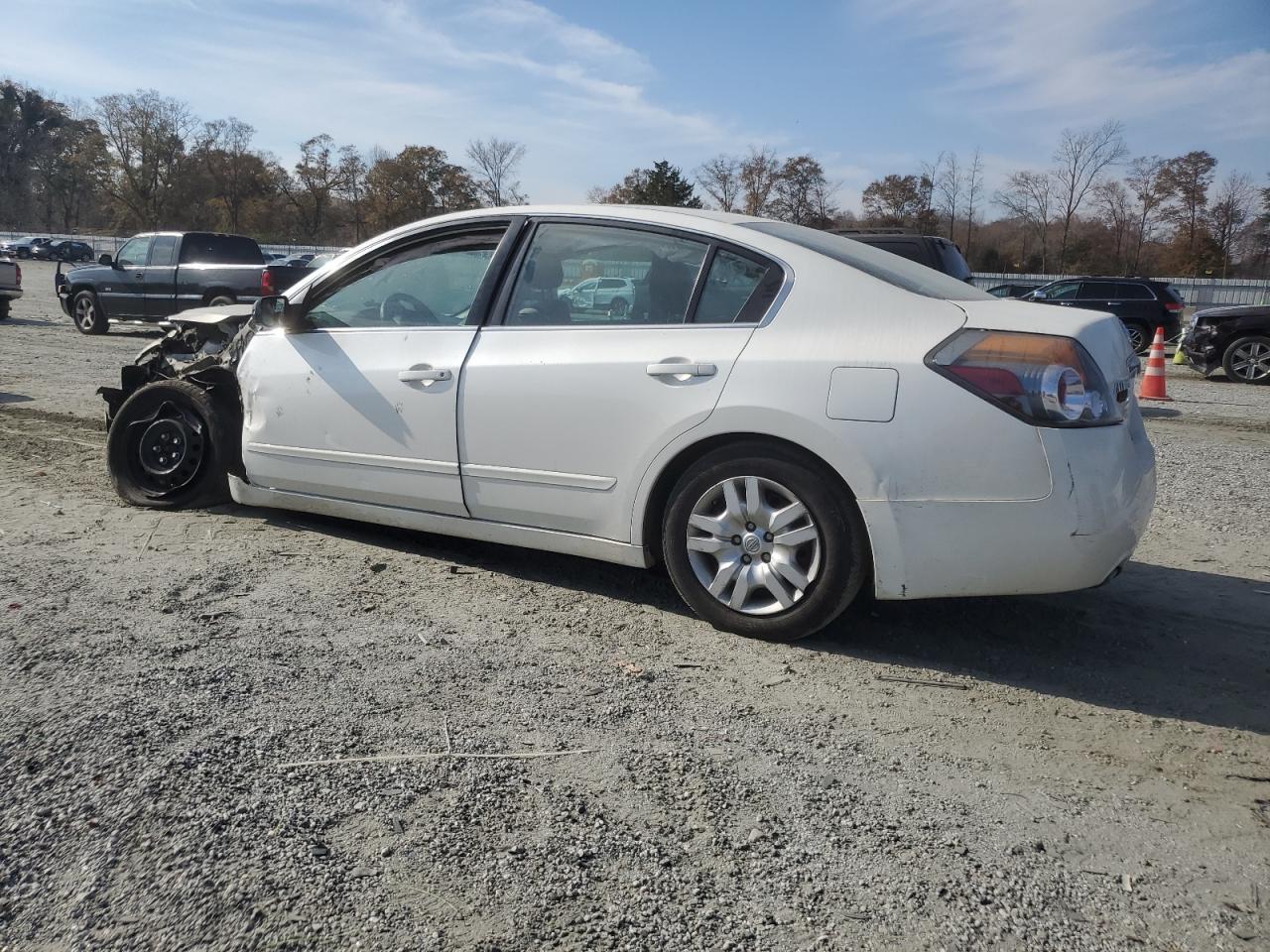 2012 Nissan Altima Base - Фото 2