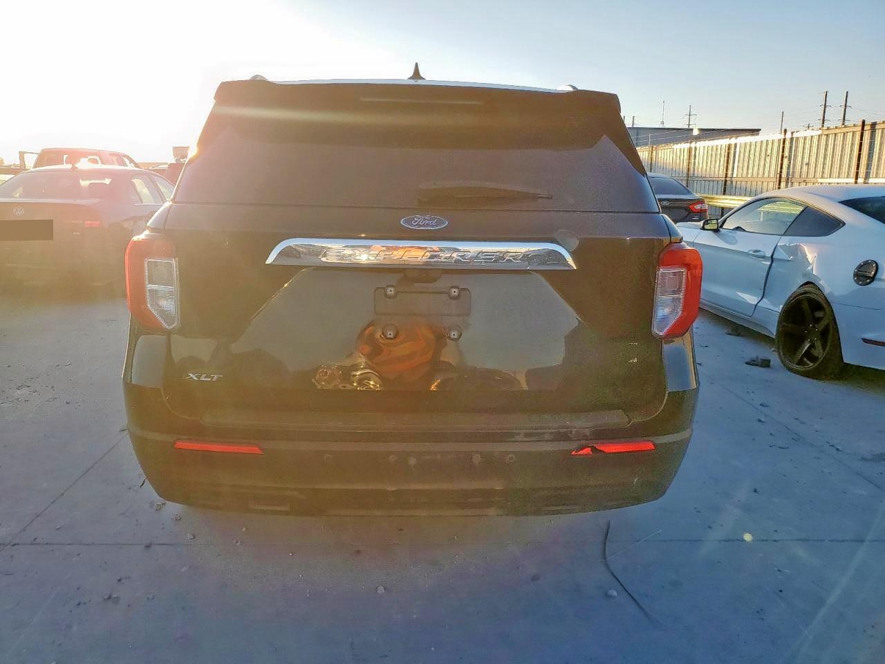 2023 Ford Explorer Xlt - Image 6