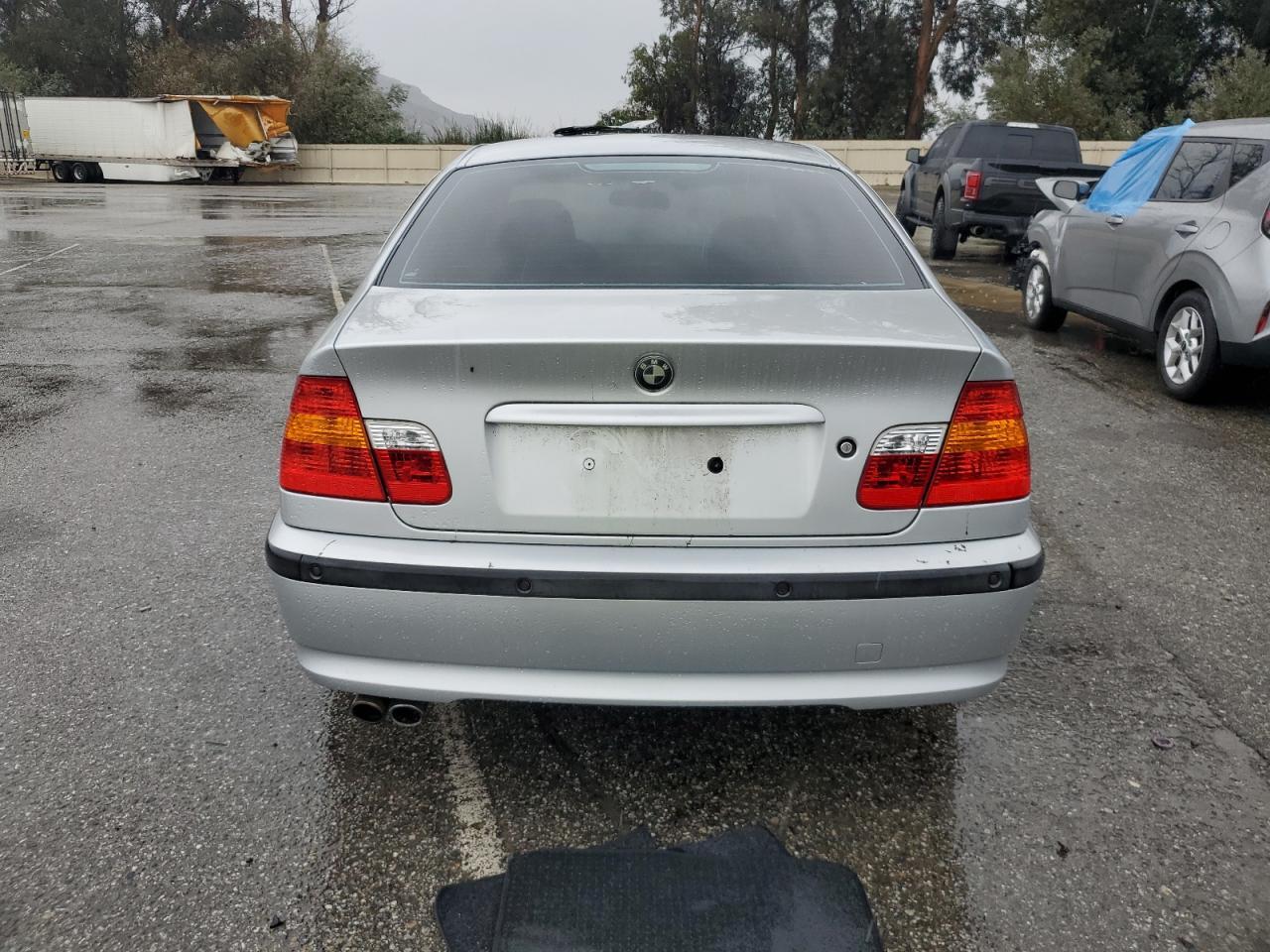 2002 BMW 330 I - Image 6