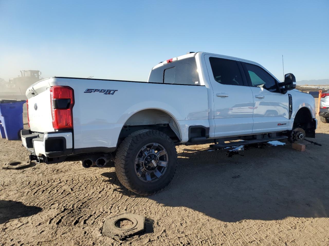 2024 Ford F250 Super Duty - Фото 3