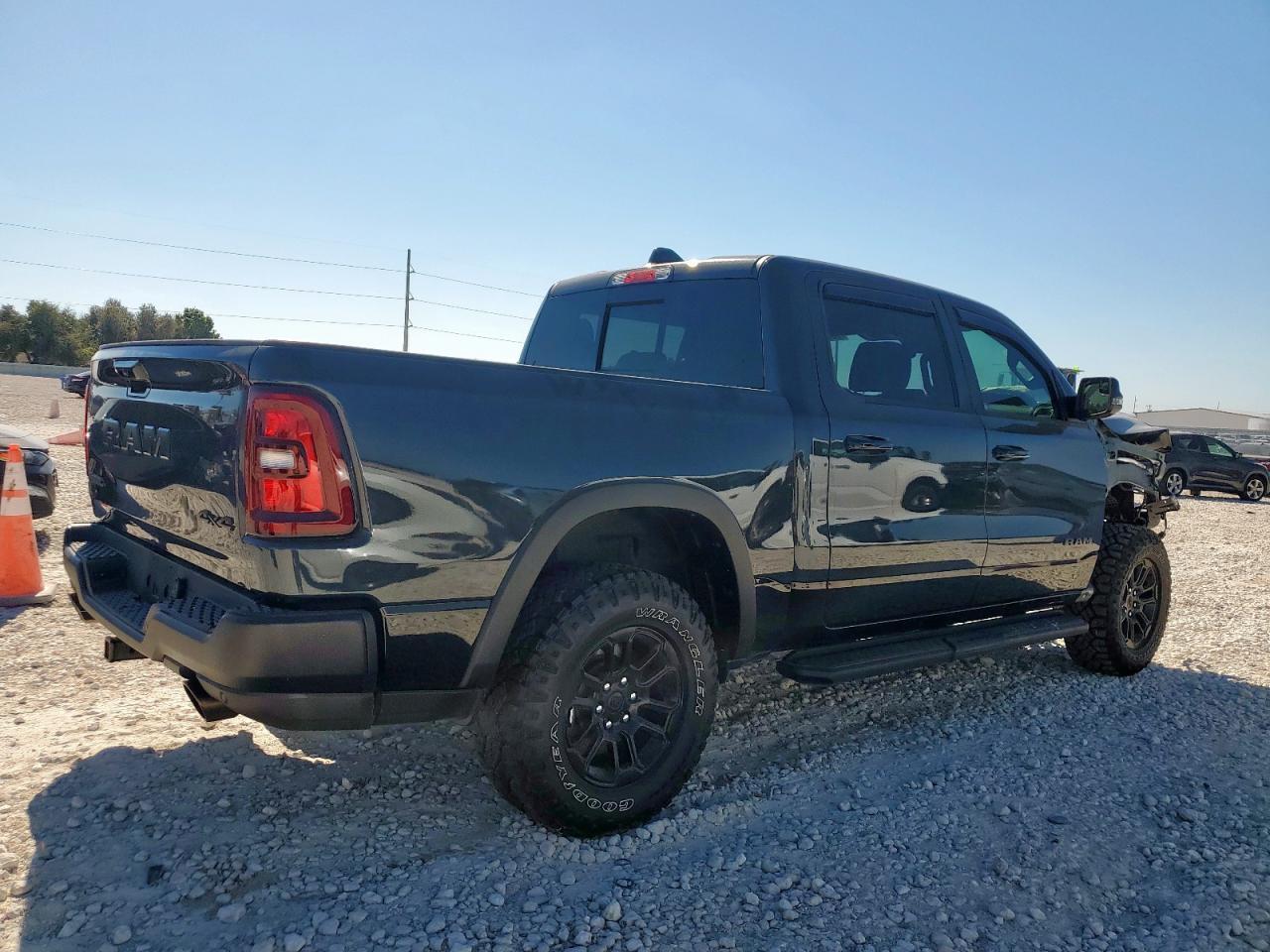 2025 Ram 1500 Rebel - Фото 3