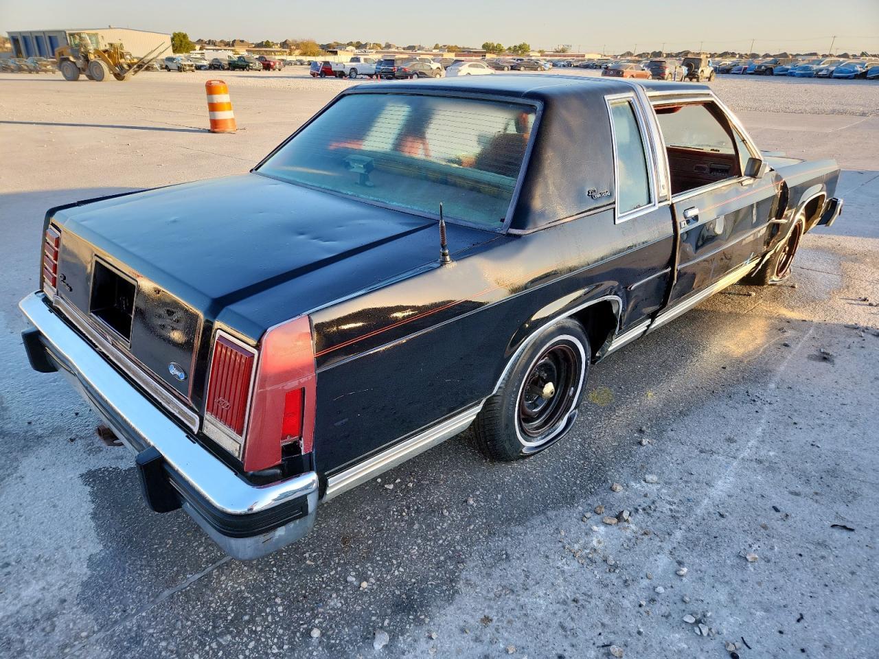 1994 Ford Crown Victoria Lx - Image 3