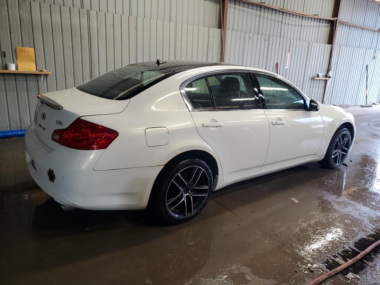 2012 Infiniti G37 Sedan - Фото 3