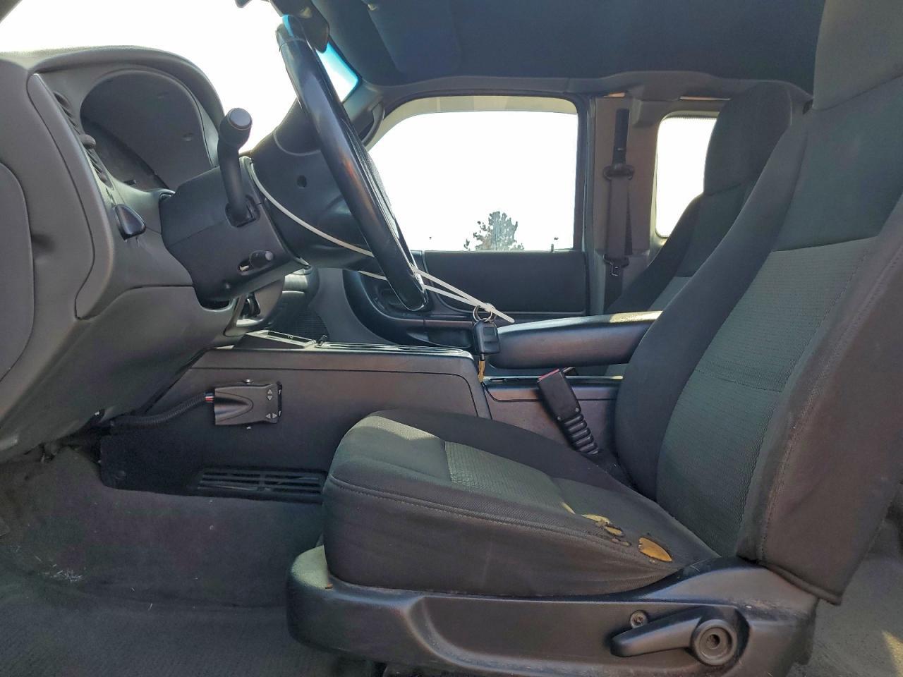 2004 Ford Ranger Super Cab - Image 7
