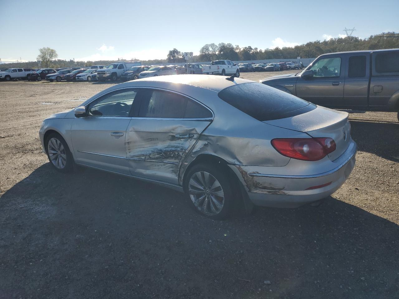 2011 Volkswagen Cc Sport - Image 2