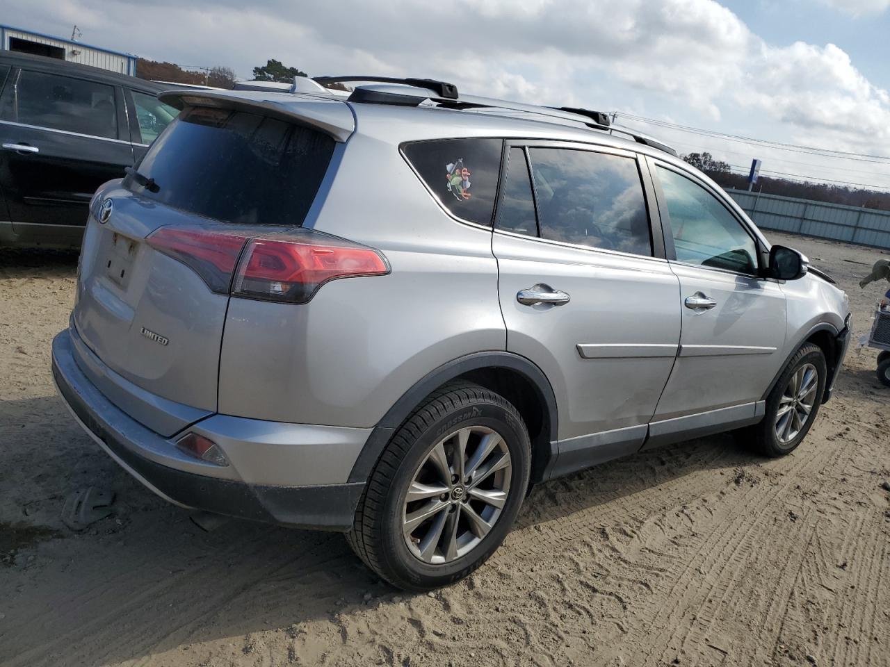 2017 Toyota Rav4 Limited - Фото 3