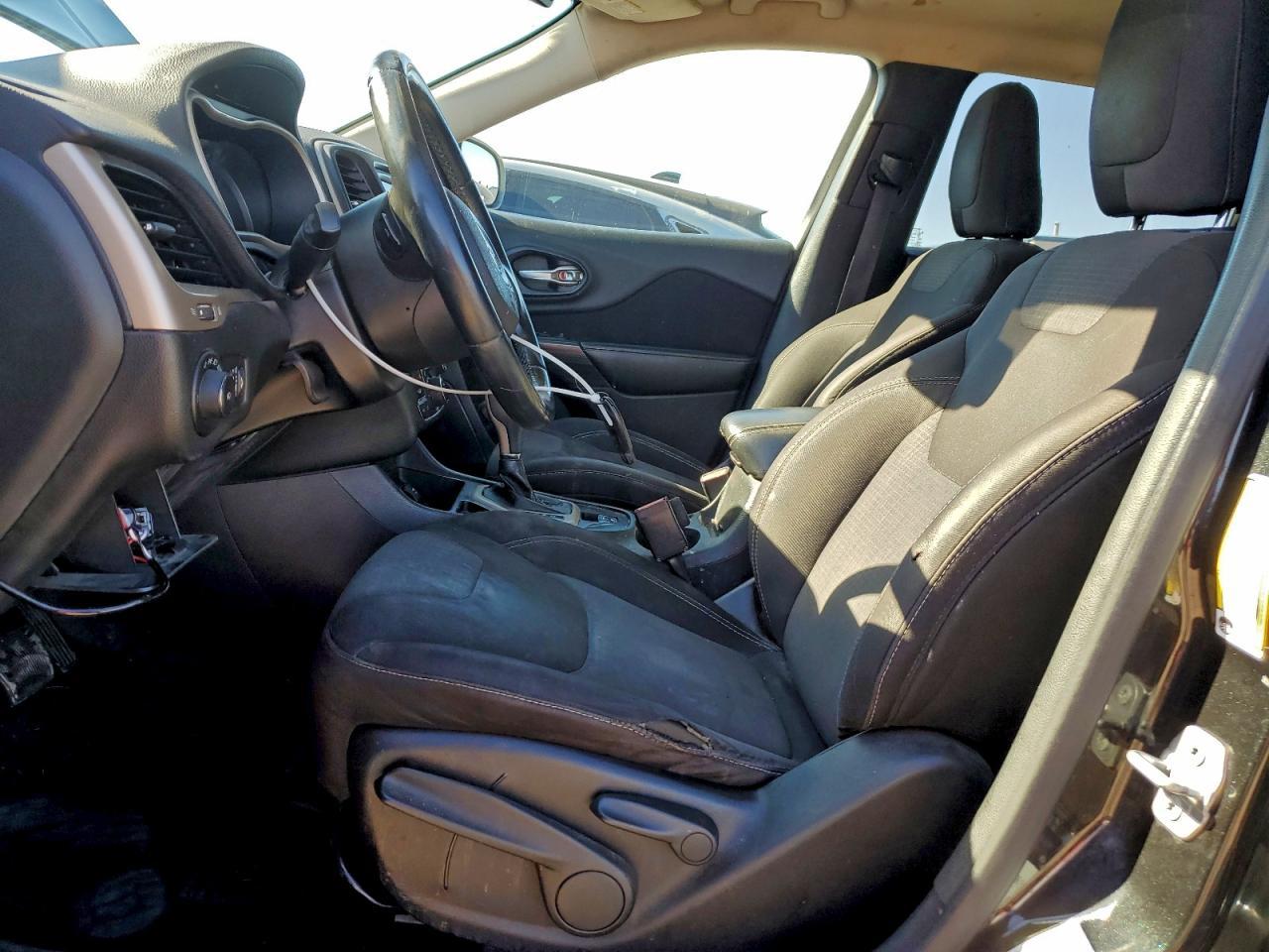 2015 Jeep Cherokee Latitude - Фото 7