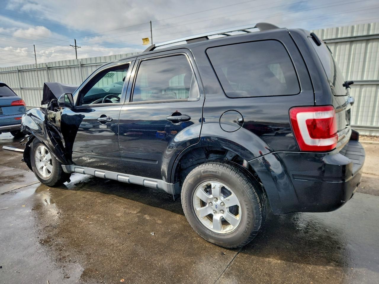 2010 Ford Escape Limited - Фото 2